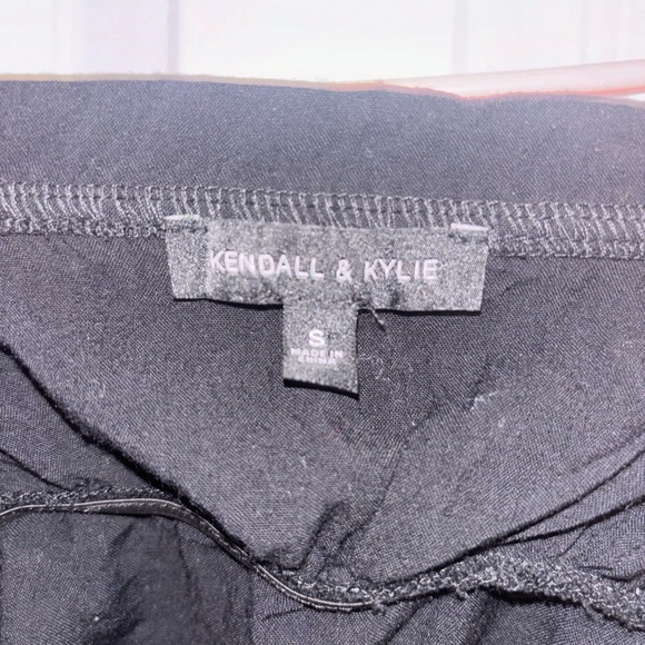 Kendall & Kylie Top - Picture 3 of 5
